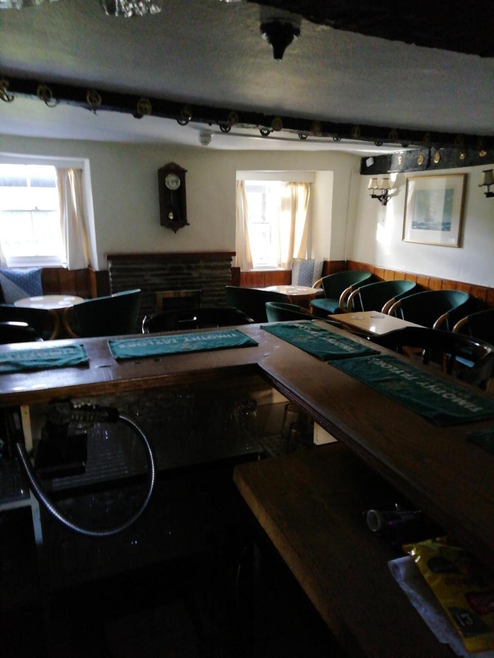 Hotel The Royal Oak à Kington  Extérieur photo
